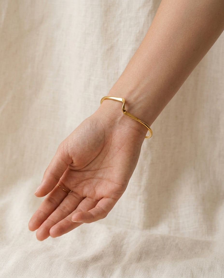 Fluid Bracelet